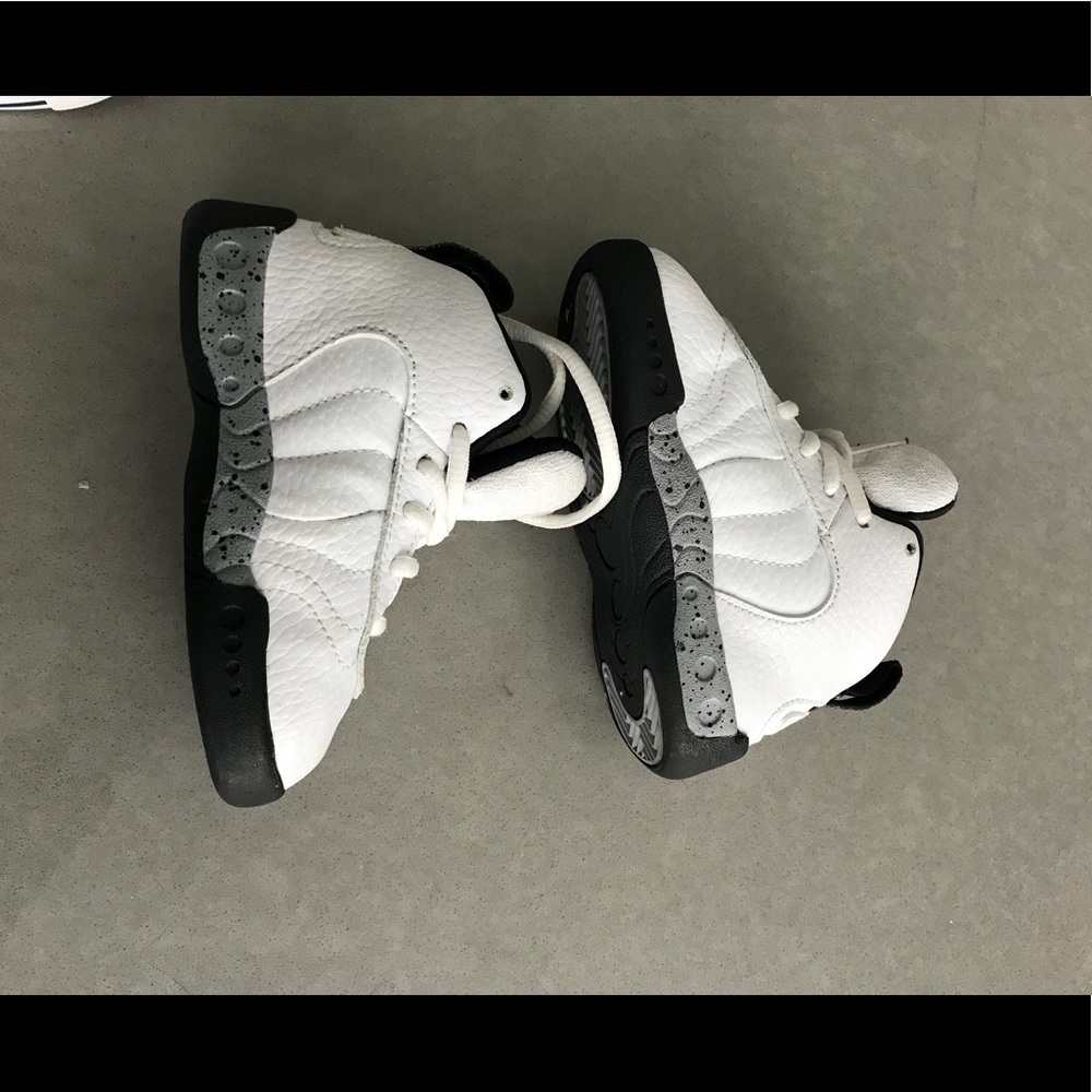 Jumpman - Picture 2 of 3